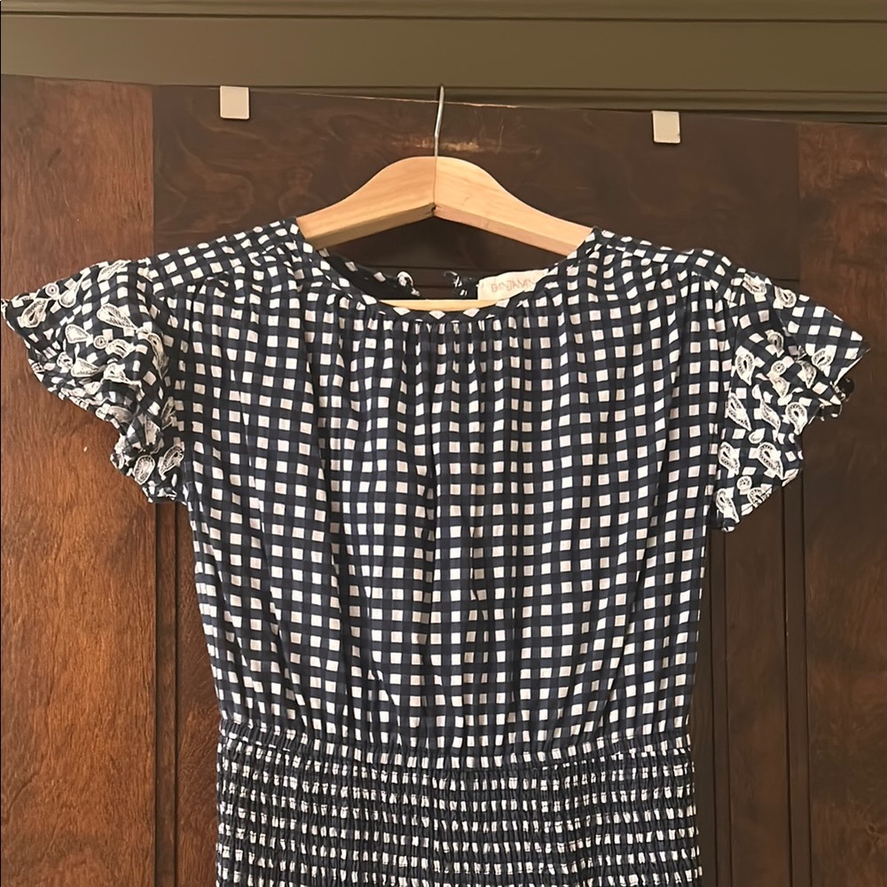 Elegant Navy and White Gingham Dress - Picture 2 of 6
